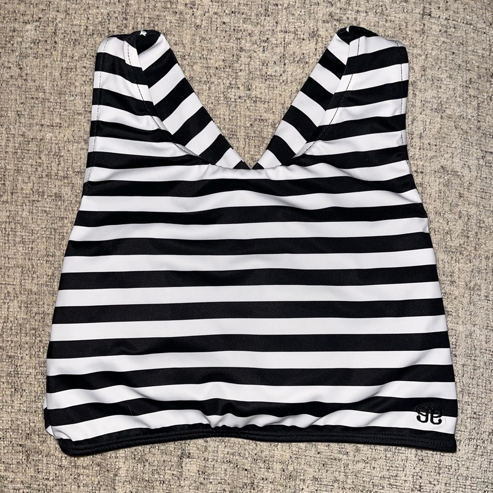 Albion Hang Ten Game Changer swim crop, size small